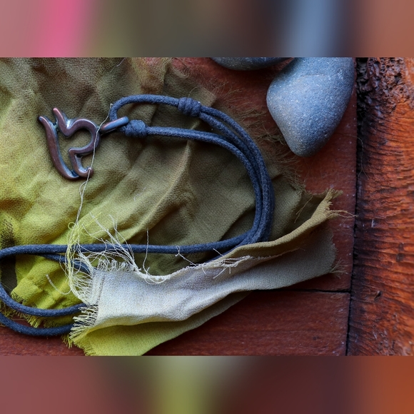 Boho Hippie Style Necklace - Picture 2 of 3